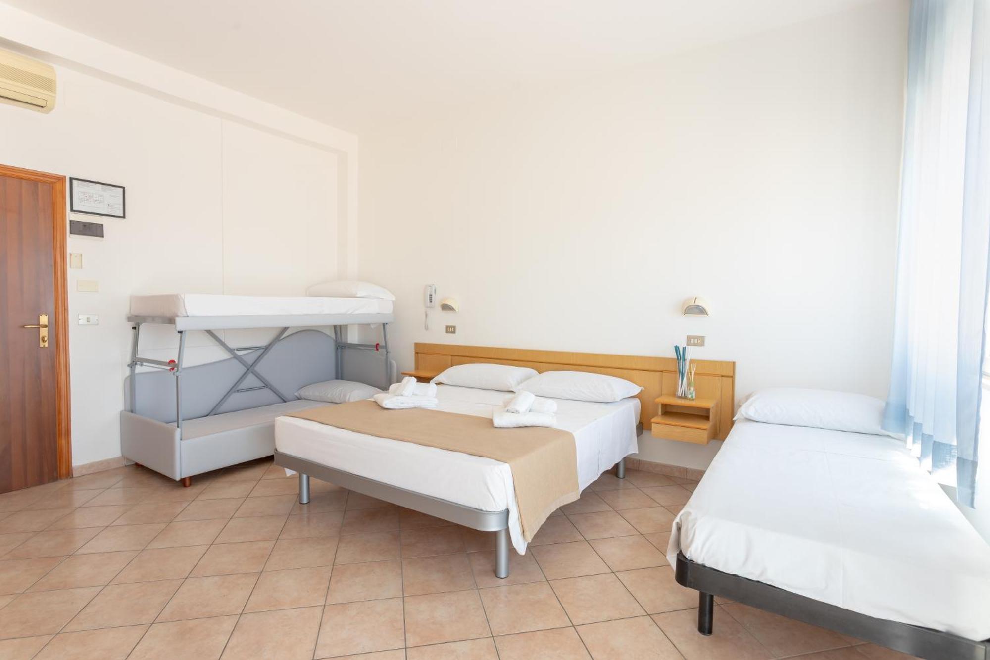Hotel Katina Ρίμινι Εξωτερικό φωτογραφία
