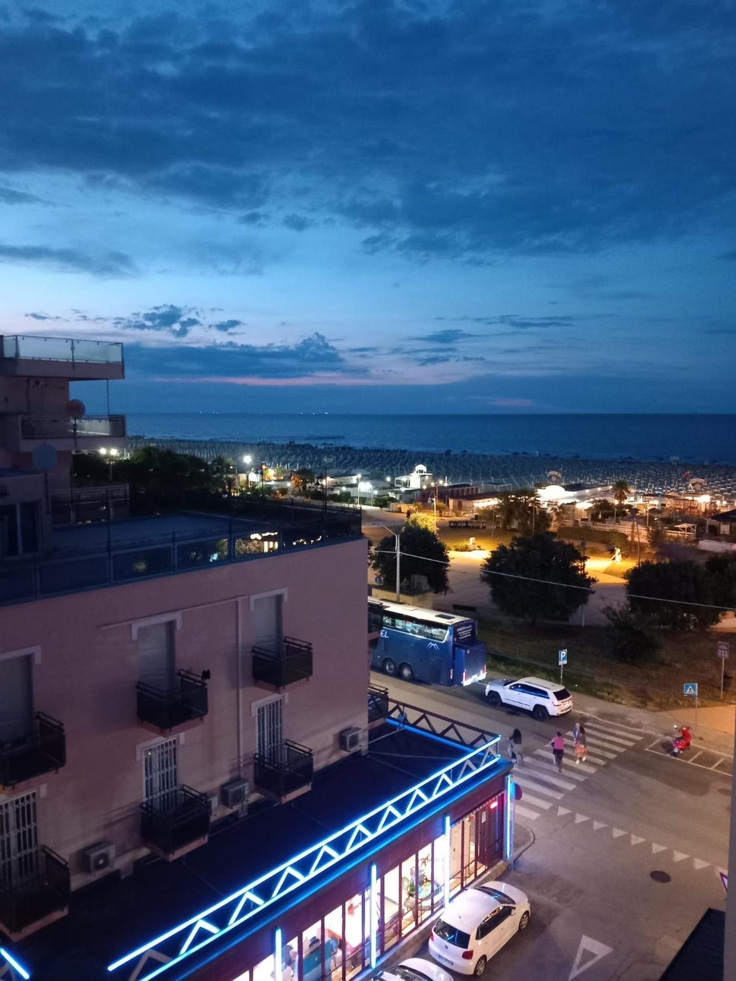 Hotel Katina Ρίμινι Εξωτερικό φωτογραφία